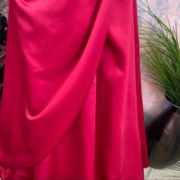 David’s Bridal Gorgeous Red Prom Formal Gala Gown - Picture 14 of 14